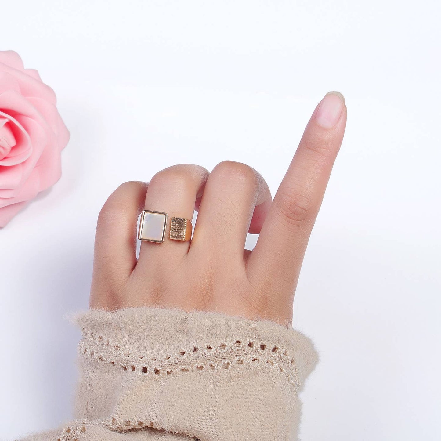 Elegant Double Square Rectangular Textured Pearl Ring O-240
