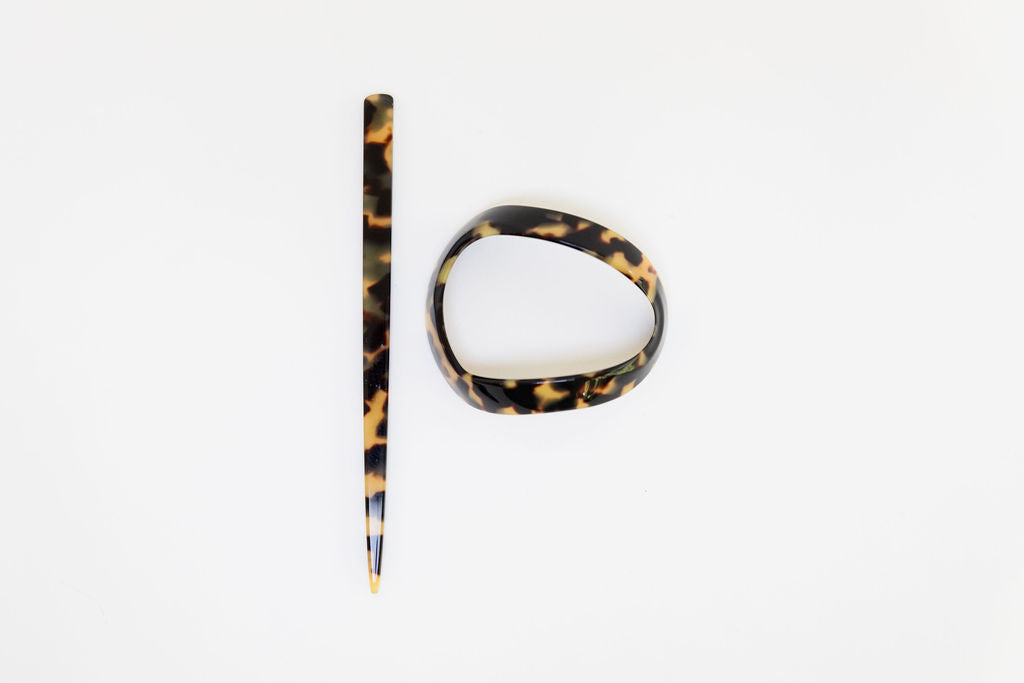 Relaxed Stick-Pin Bun Holder